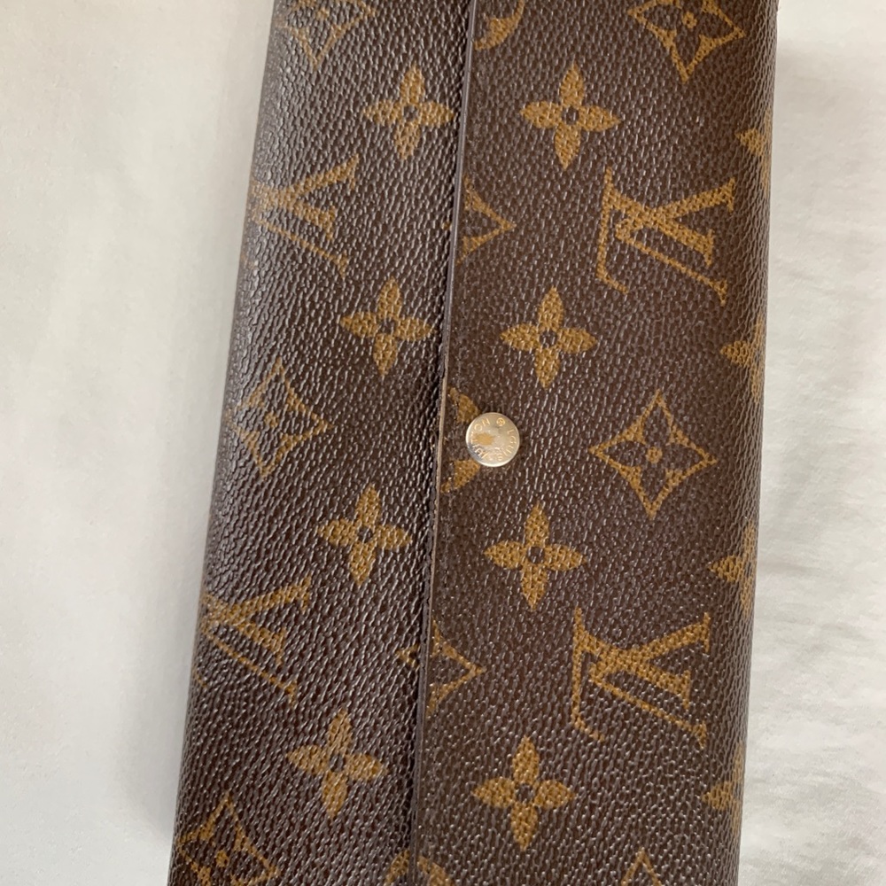 Authentic Louis Vuitton Wallet - Picture 4 of 9